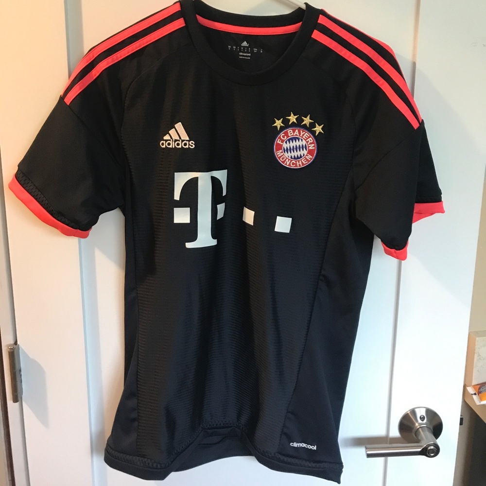 FC Bayern Munchen Soccer Jersey